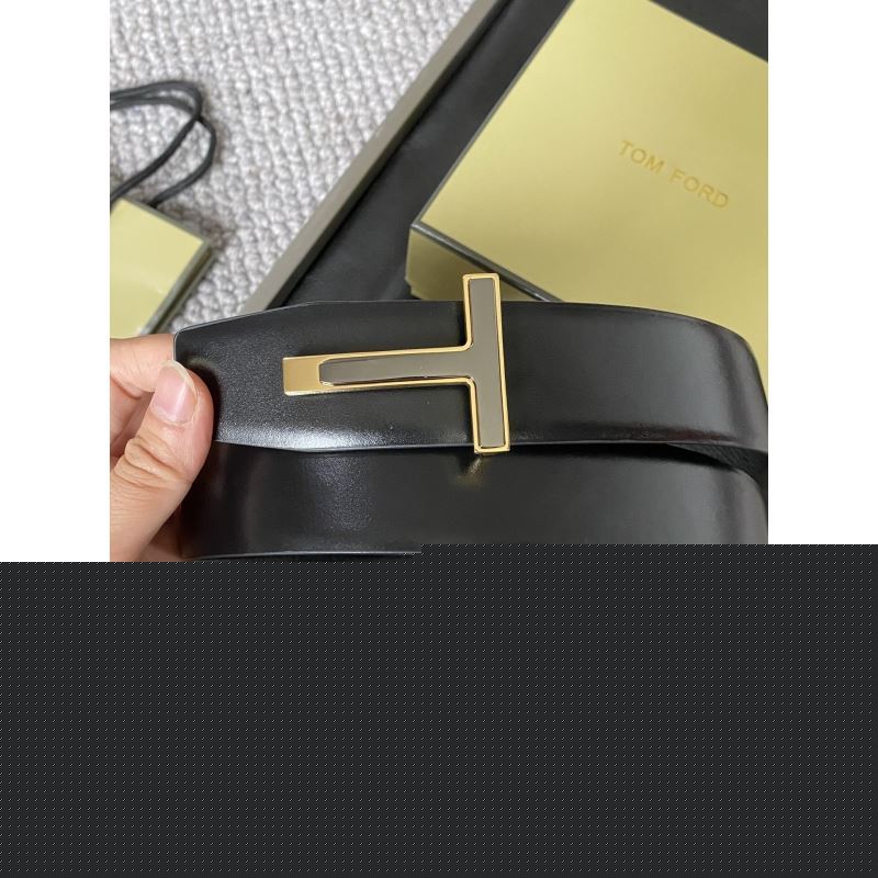 TOM FORD